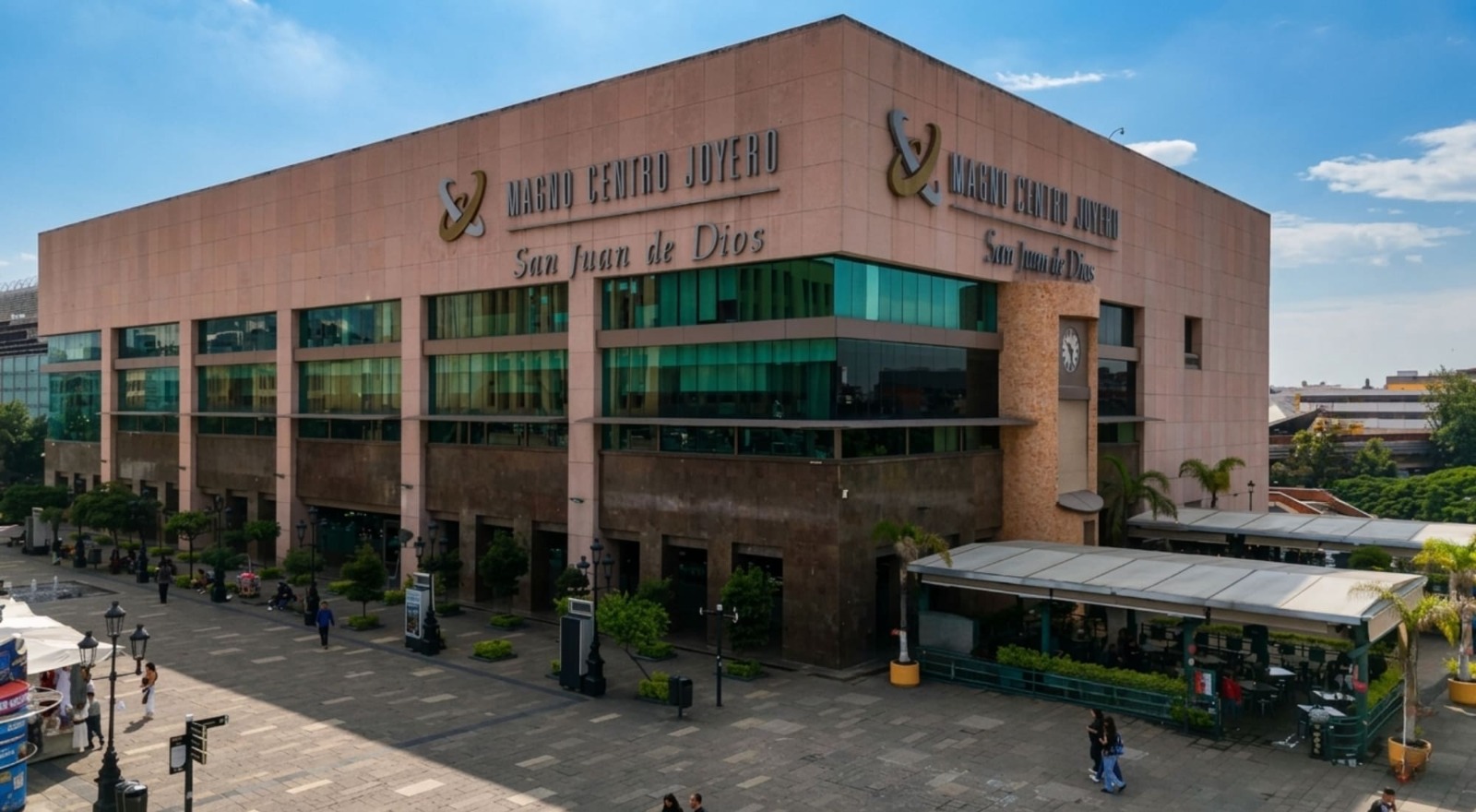 Fachada del Magno Centro Joyero, San Juan de Dios, Guadalajara